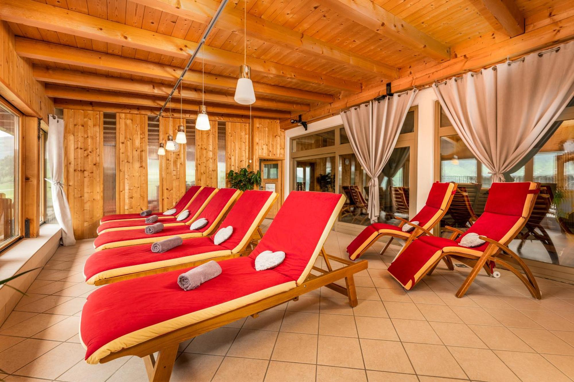 Alpen Wohlfuehlhotel Doerflwirt Hainzenberg Kültér fotó