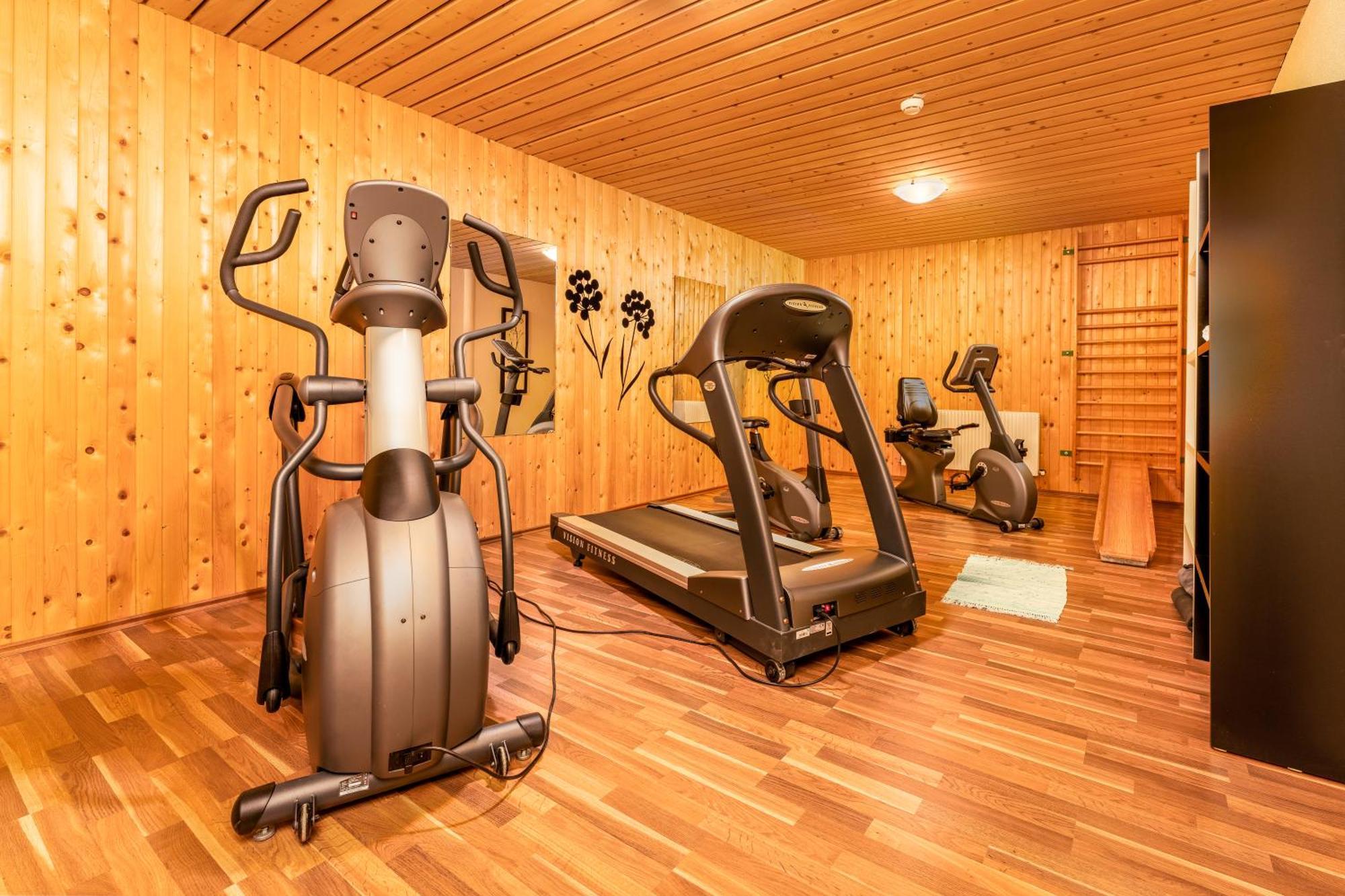 Alpen Wohlfuehlhotel Doerflwirt Hainzenberg Kültér fotó