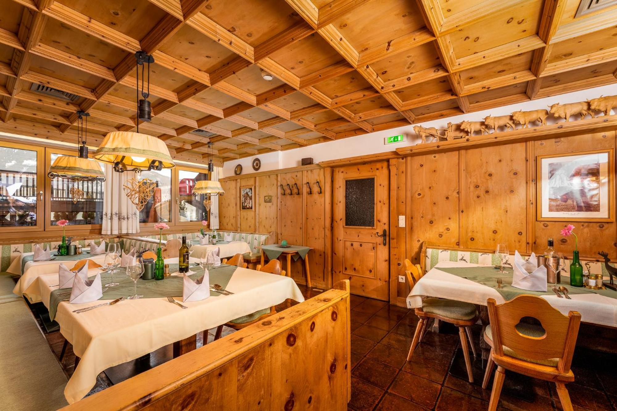 Alpen Wohlfuehlhotel Doerflwirt Hainzenberg Kültér fotó