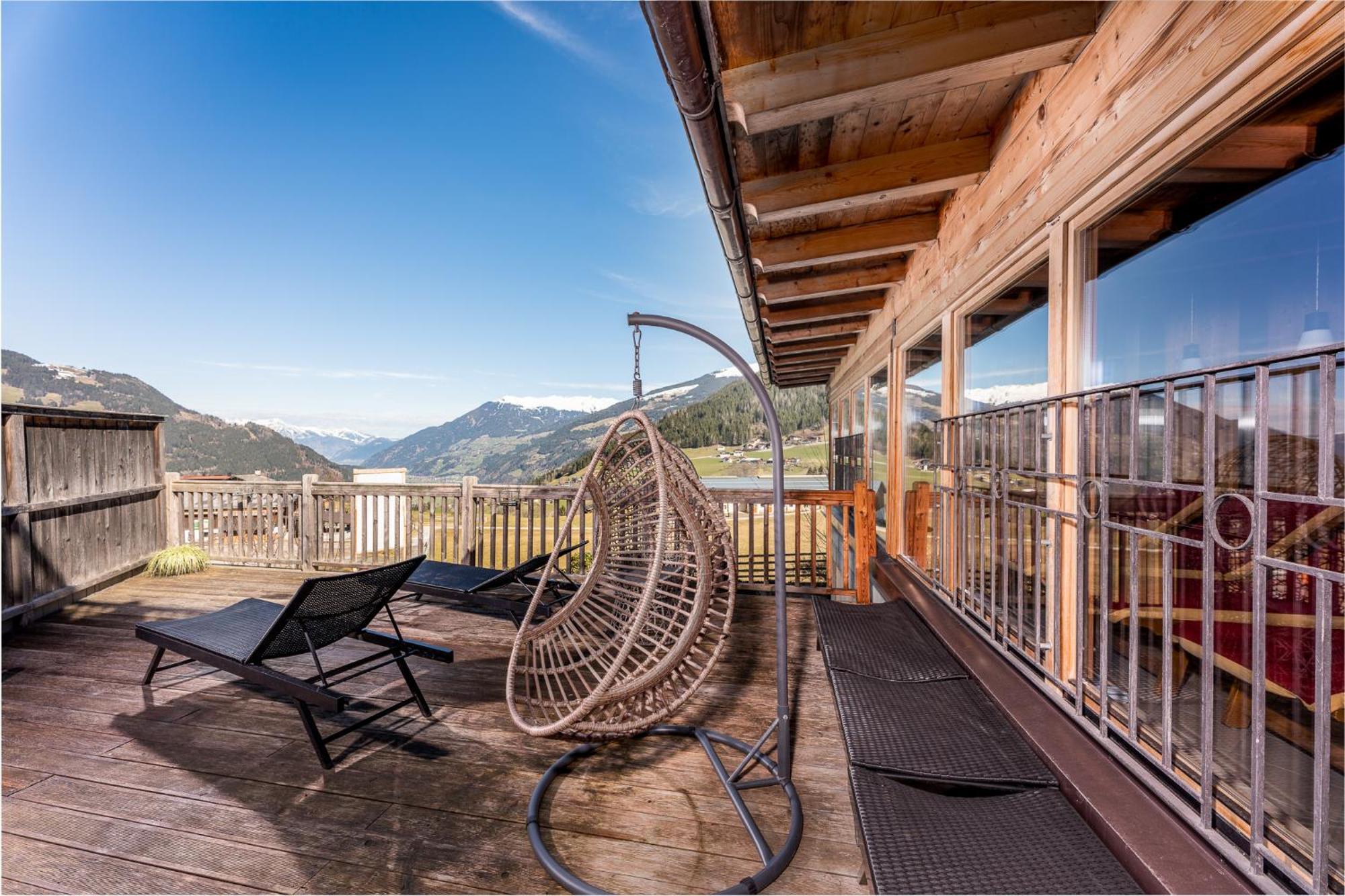 Alpen Wohlfuehlhotel Doerflwirt Hainzenberg Kültér fotó