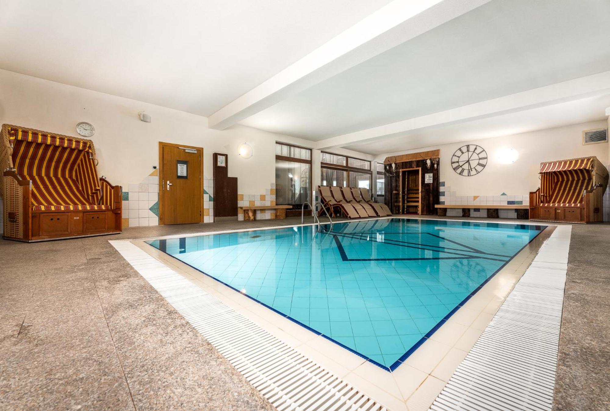 Alpen Wohlfuehlhotel Doerflwirt Hainzenberg Kültér fotó