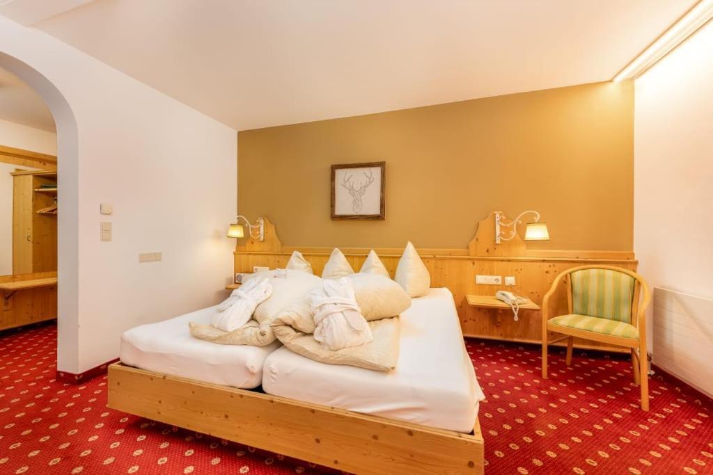 Alpen Wohlfuehlhotel Doerflwirt Hainzenberg Kültér fotó