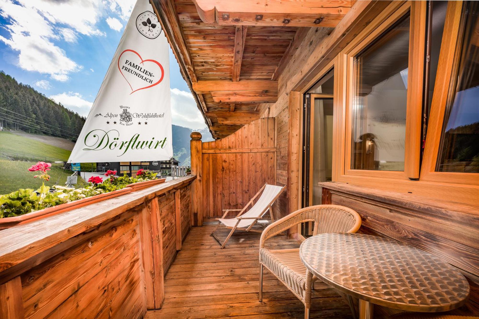 Alpen Wohlfuehlhotel Doerflwirt Hainzenberg Kültér fotó