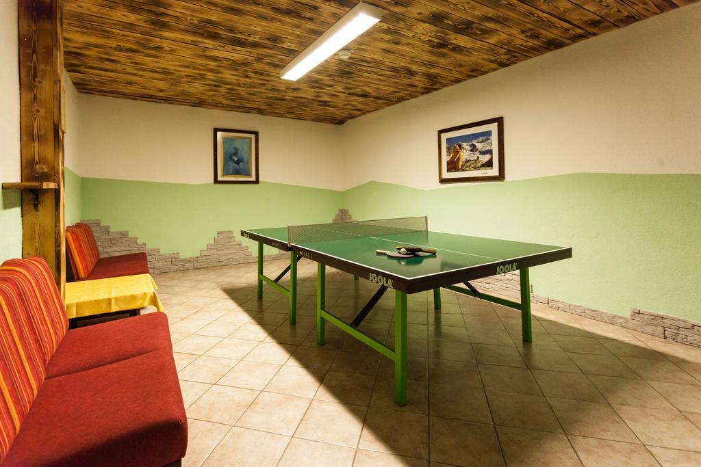 Alpen Wohlfuehlhotel Doerflwirt Hainzenberg Kültér fotó